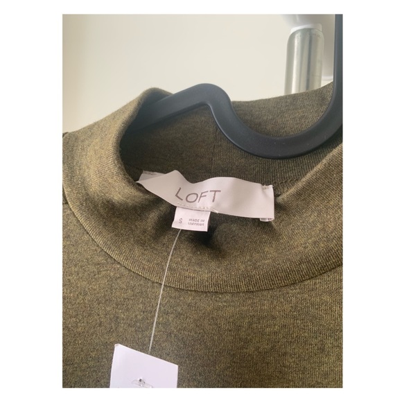 LOFT Mock Neck Short Sleeved Sweater Shirt - Picture 3 of 4